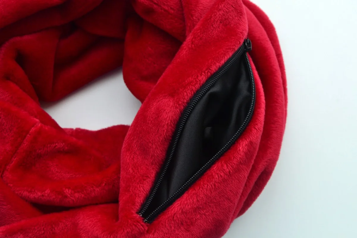Raudonas moteriškas šalikas su kišene smulkmenoms