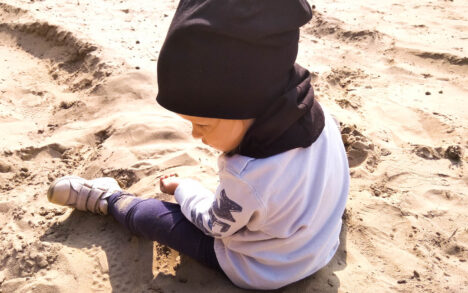 Plona kepure vienguba JUODA arba MELYNA